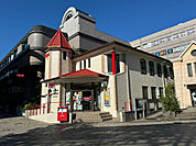 郵便局「中川駅前郵便局まで619m」