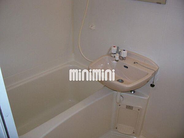 画像7:洗面台付のお風呂です