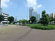 公園「さざなみ児童公園まで150m」