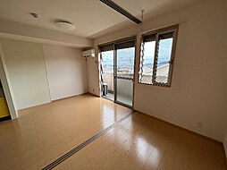 マリオーネ八千代 301 3階1LDKのリビング/ダイニング