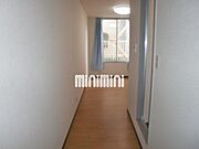 玄関から見えにくいつくりのお部屋。