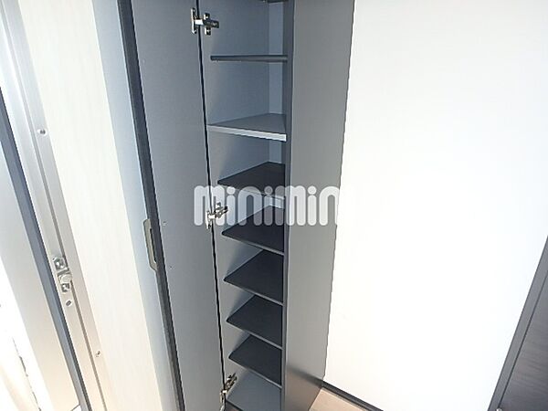 detached 群馬県伊勢崎市香林町１丁目511-3

地図を見る