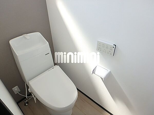 detached 群馬県伊勢崎市香林町１丁目511-3

地図を見る