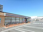 コンビニ「セブンイレブンまで310m」