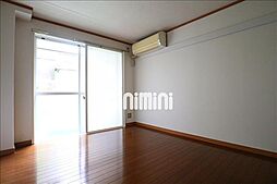 千曲ガーデンヒルズ 1階1Kのリビング/ダイニング