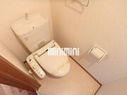 温水洗浄便座付きです。