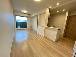 Ｃａｌｍ　Ｃｏｕｒｔ 2階2LDKのリビング/ダイニング