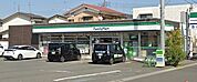 コンビニ「ファミリーマート小田原下堀店まで497m」