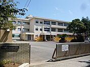 中学校「小田原市立白鴎中学校まで1226m」