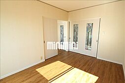 メゾンリエールIII 2階2DKのリビング/ダイニング