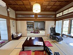 居間