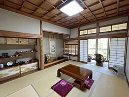 居間