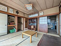 居間