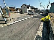 建築中の今がチャンス！同社施工物件の内覧可能です。（4月6日撮影写真）
