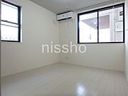 フローリング洋室5.3帖♪　※別号室の写真