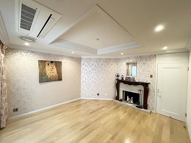 洋室 三鷹市井の頭1丁目