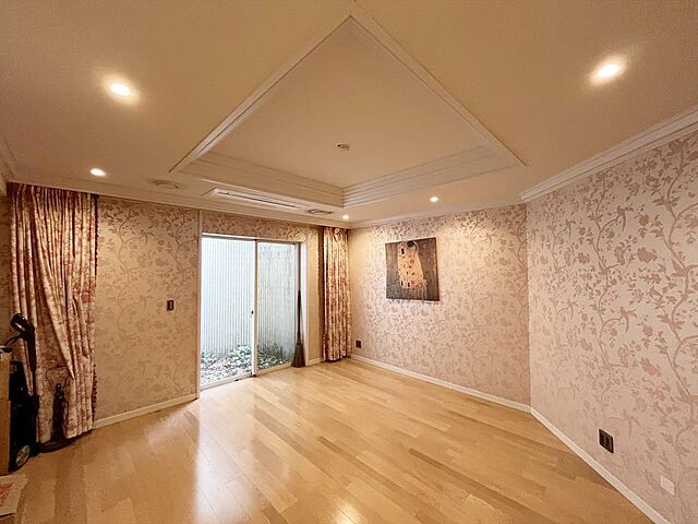 洋室 三鷹市井の頭1丁目