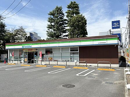ファミリーマート立川新奥多摩街道店 100m 徒歩2分