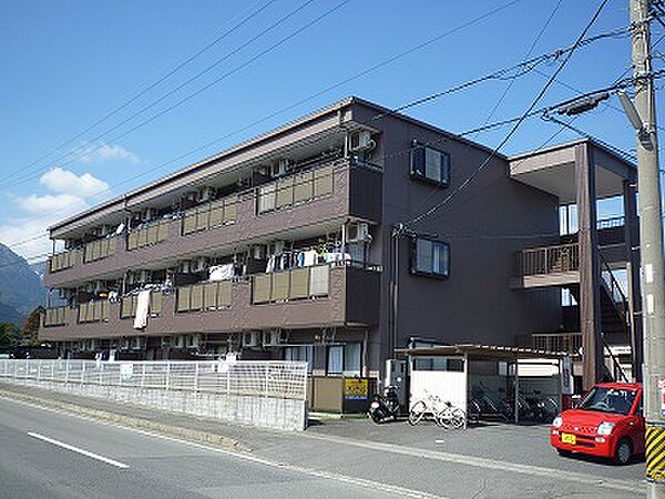 オーガイトＫＩＴＡＯＫＡ　Ａ棟 305｜三重県三重郡菰野町大字菰野(賃貸マンション3DK・3階・57.78㎡)の写真 その1