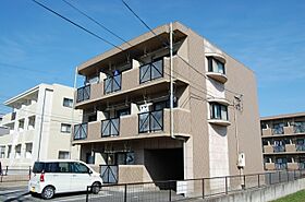 ブランシェ 3E ｜ 三重県三重郡川越町大字豊田240-1（賃貸マンション1DK・3階・30.10㎡） その1