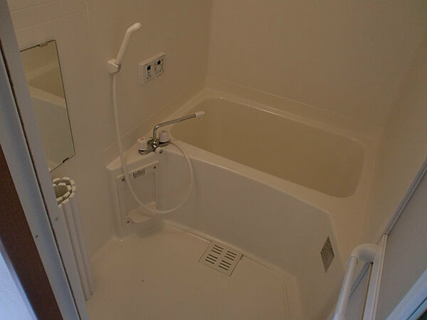 画像6:清潔感のある浴室です。