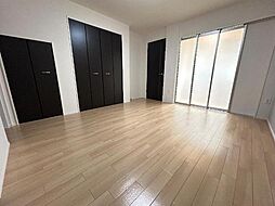 ルミエール・ドール　輝 1階1Kのリビング/ダイニング