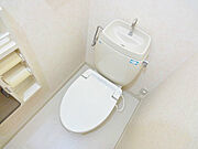 清潔感のあるトイレになります。