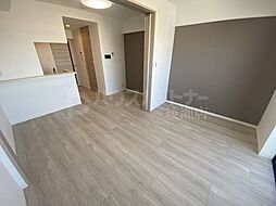 つくばエクスプレス 六町駅 徒歩9分の賃貸マンション 2階1LDKのリビング/ダイニング