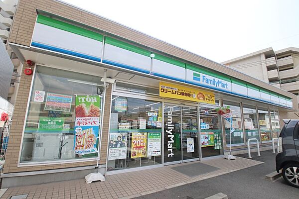 画像20:ファミリーマート　千種汁谷店