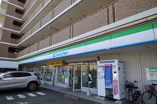 画像21:ファミリーマート　鏡池通店