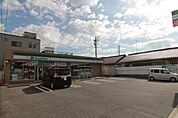 ファミリーマート　新守西店