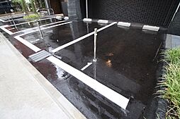 25 / 35