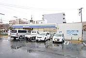 ローソン　中川南八熊町店