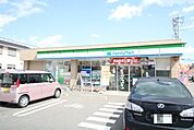ファミリーマート　中川千音寺店
