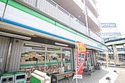 ファミリーマート　堀田駅前店