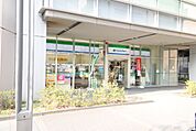 ファミリーマート　白川通本町店