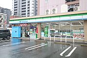 ファミリーマート　則武本通店