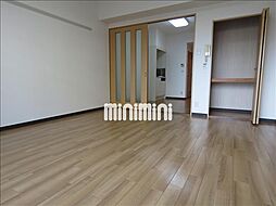 居間