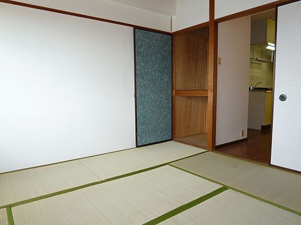 画像7:和室です。
