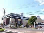 ショッピング施設「アピタまで160m」