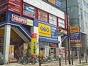 レンタルビデオ「ゲオまで240m」