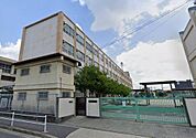 小学校「名古屋市立宮前小学校まで781m」