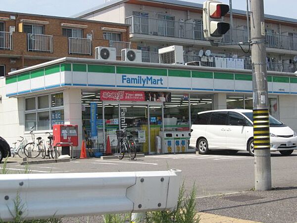 画像29:コンビニ「ファミリーマートまで380m」