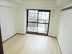 ドルフ亀島II 5階1Kのリビング/ダイニング