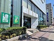 銀行「中日信用金庫栄生支店まで542m」