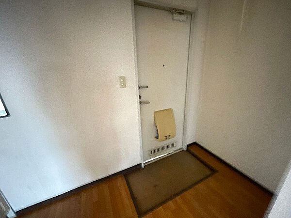 画像12:玄関です