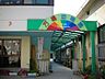 周辺：幼稚園、保育園「万場幼稚園まで690m」