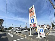 コンビニ「ローソンまで800m」