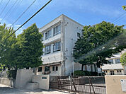 中学校「名古屋市立供米田中学校まで559m」