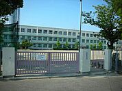 小学校「名古屋市立豊治小学校まで620m」